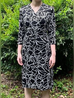 Blue Banana Squiggle Print Floral 3/4 Sleeve Wrap Dress